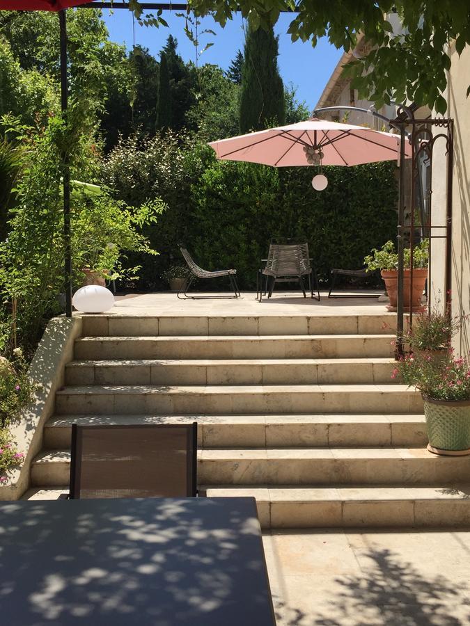 Mas De Mariette Bed and Breakfast Noves Esterno foto